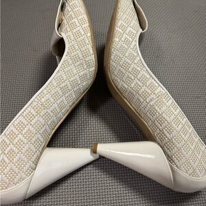 J Renee Womens Shoes Size 12 W  Winter White